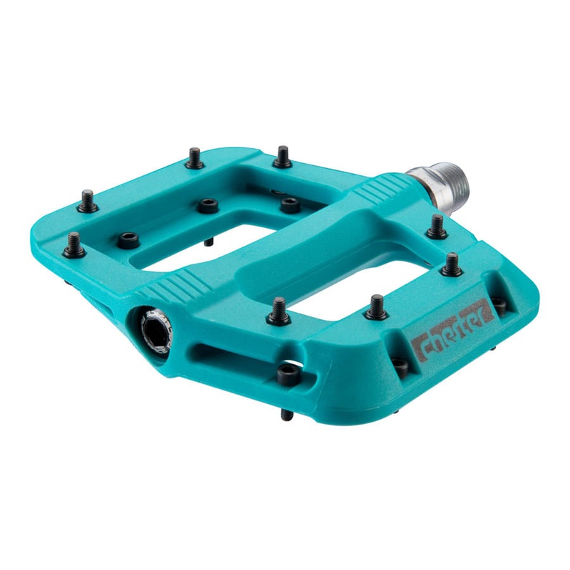 RaceFace Chester Pedals – Platform Composite 9/16″Turquoise Replaceable Pins